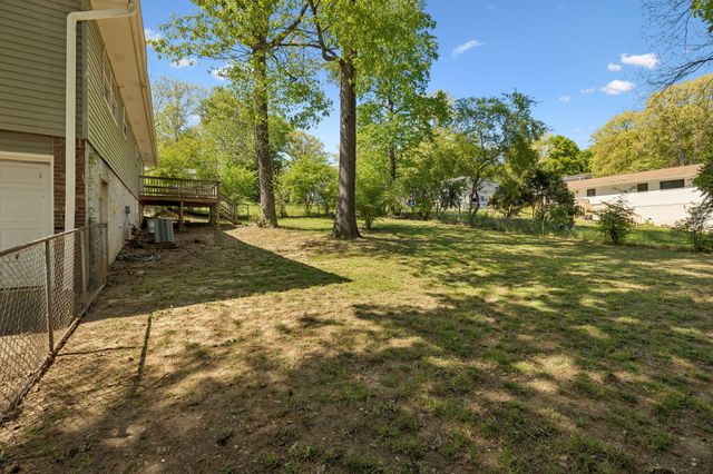 817 S Valleywood Circle, Hixson, TN 37343