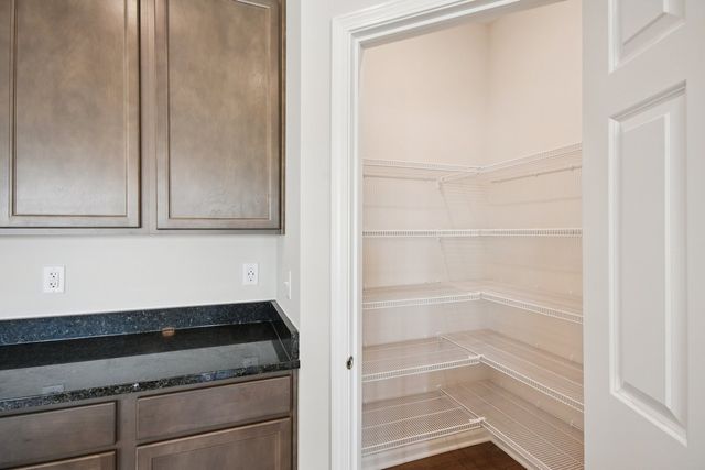 341 N Aspen Drive, Cortland, IL 60112