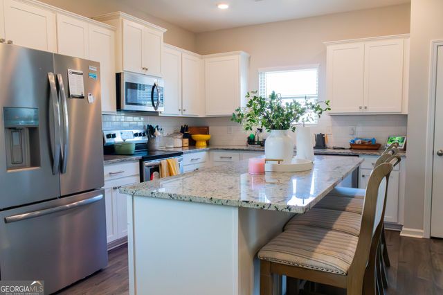 17 Belfield Court, Adairsville, GA 30103