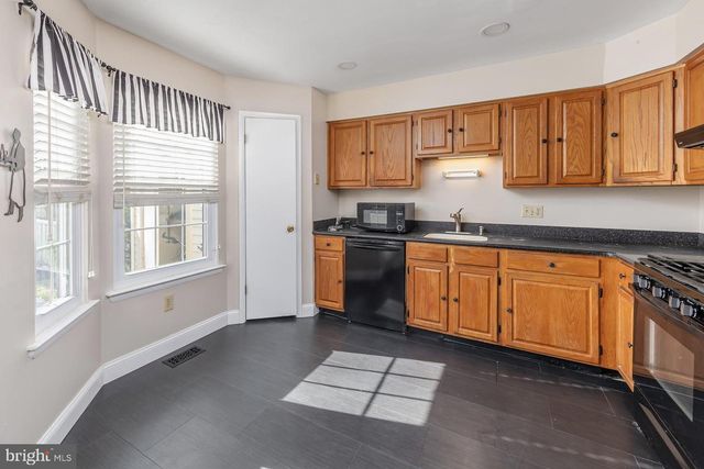 9 MERLOT CT, Marlton, NJ 08053