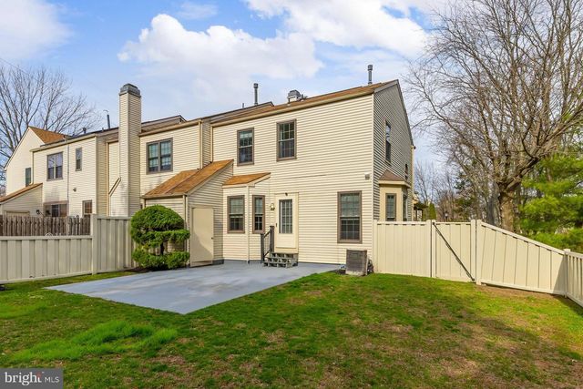 9 MERLOT CT, Marlton, NJ 08053