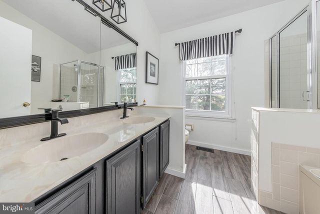 9 MERLOT CT, Marlton, NJ 08053