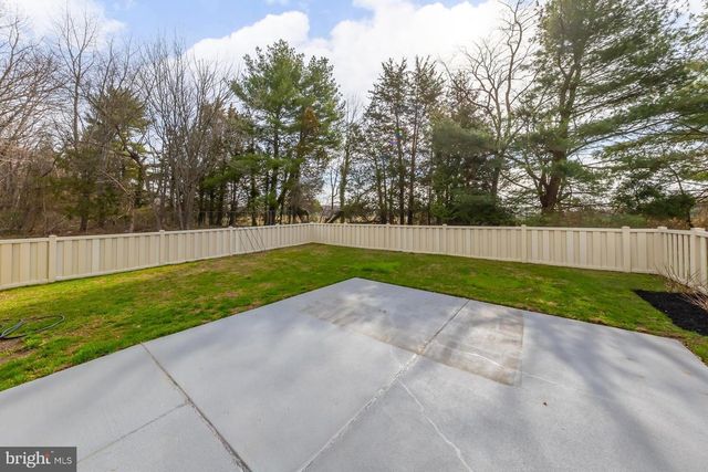 9 MERLOT CT, Marlton, NJ 08053