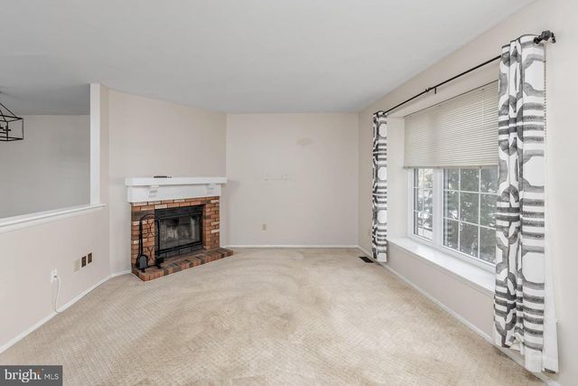 9 MERLOT CT, Marlton, NJ 08053