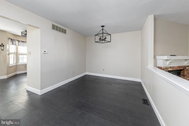 9 MERLOT CT, Marlton, NJ 08053