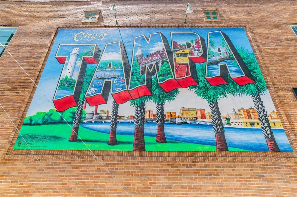 Image 9 of property listing at 4620 N 35TH STREET, Tampa, FL 33610