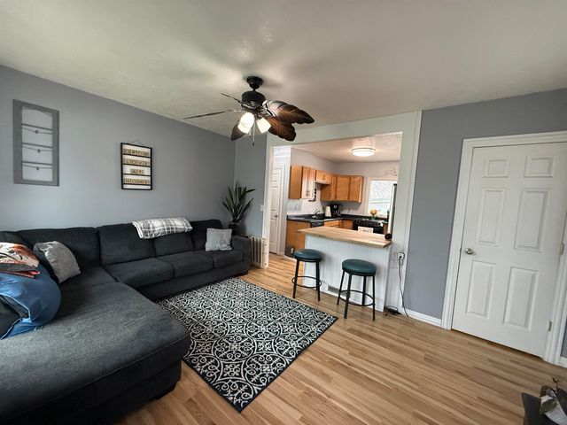 509 NW 13th St, Minot, ND 58703