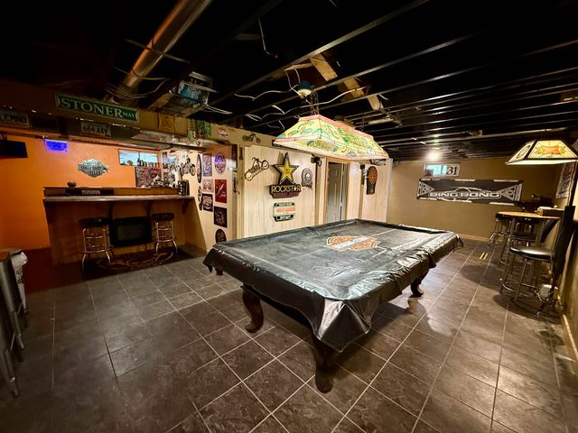 509 NW 13th St, Minot, ND 58703