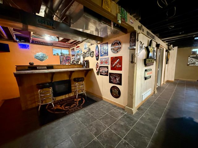 509 NW 13th St, Minot, ND 58703