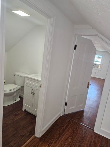 85 Lexington Ave, Lowell, MA 01854