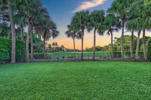 539 Les Jardin Drive, Palm Beach Gardens, FL 33410