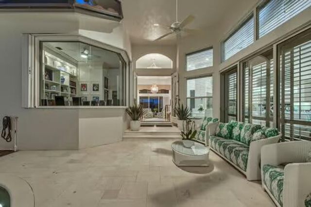 539 Les Jardin Drive, Palm Beach Gardens, FL 33410