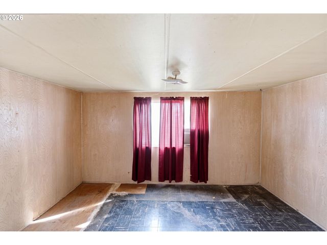 806 Ne GALLOWAY St, Mc Minnville, OR 97128