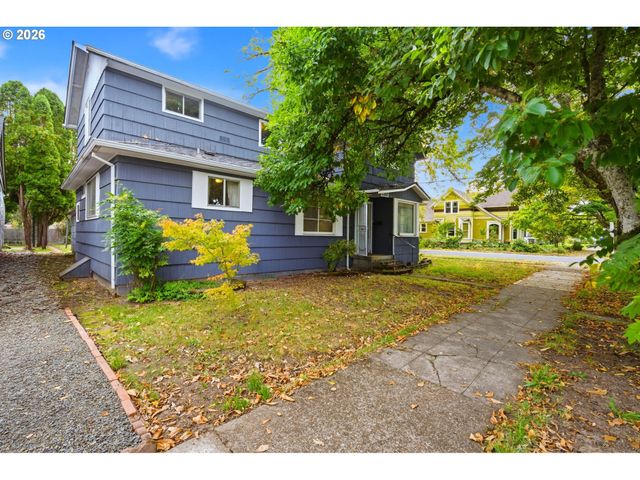 806 Ne GALLOWAY St, Mc Minnville, OR 97128