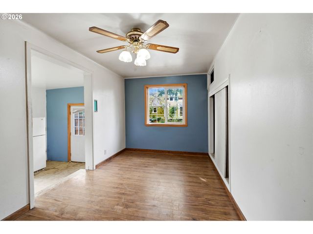 806 Ne GALLOWAY St, Mc Minnville, OR 97128