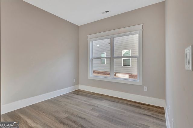 180 Redhaven Drive, Senoia, GA 30276