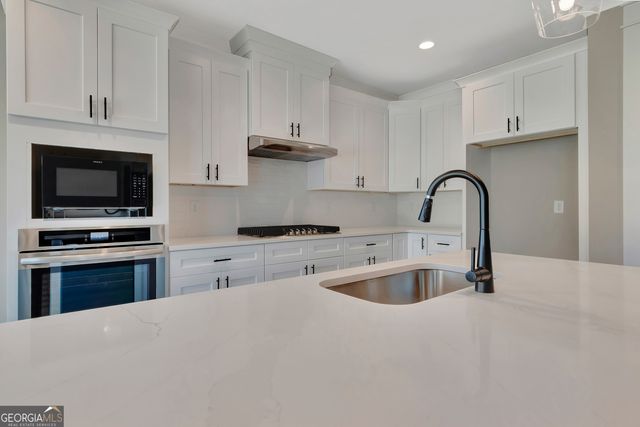 180 Redhaven Drive, Senoia, GA 30276