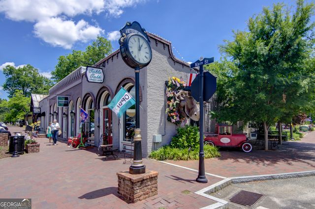 180 Redhaven Drive, Senoia, GA 30276