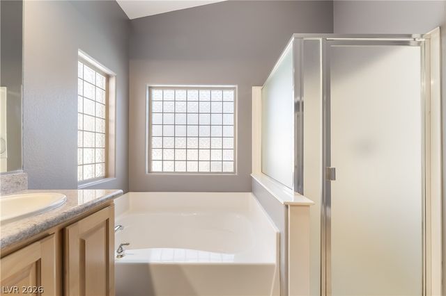 62 Harbor Coast Street, Las Vegas, NV 89148