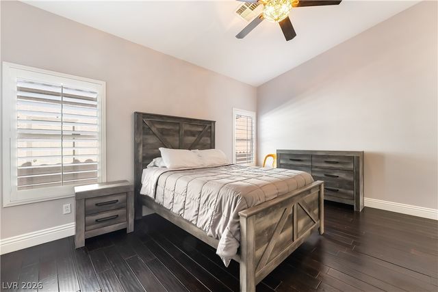 62 Harbor Coast Street, Las Vegas, NV 89148