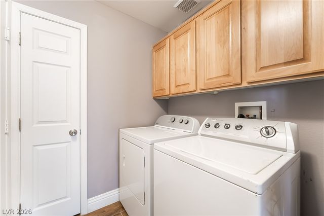 62 Harbor Coast Street, Las Vegas, NV 89148