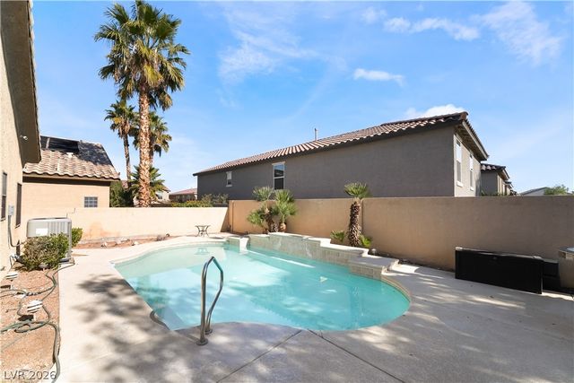 62 Harbor Coast Street, Las Vegas, NV 89148