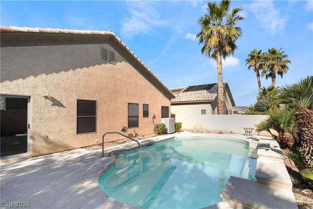 62 Harbor Coast Street, Las Vegas, NV 89148