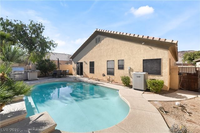 62 Harbor Coast Street, Las Vegas, NV 89148