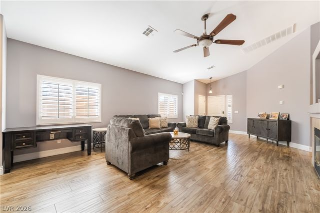 62 Harbor Coast Street, Las Vegas, NV 89148