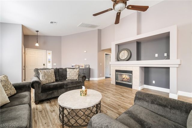 62 Harbor Coast Street, Las Vegas, NV 89148