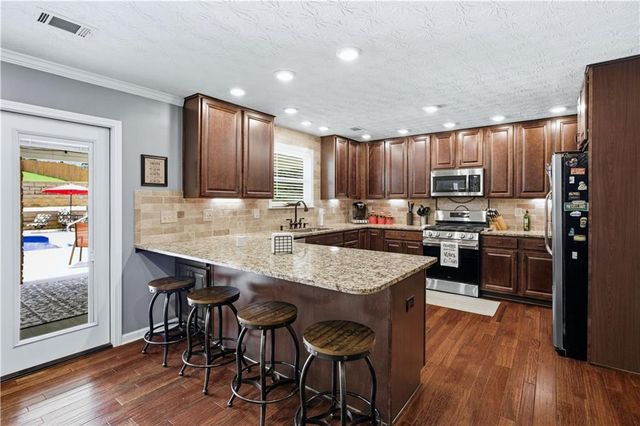 1994 Pierce Way, Buford, GA 30519