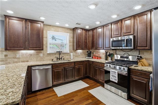 1994 Pierce Way, Buford, GA 30519