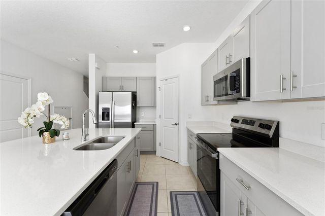 5131 QUAKERS PLACE, St Cloud, FL 34769