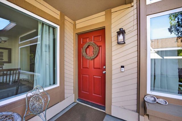 7597 Deltawind Dr, Sacramento, CA 95831