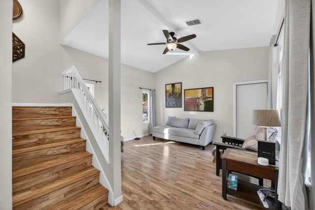 7597 Deltawind Dr, Sacramento, CA 95831