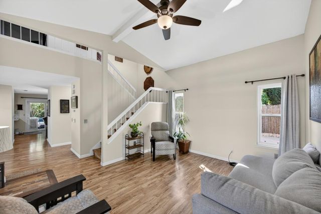 7597 Deltawind Dr, Sacramento, CA 95831