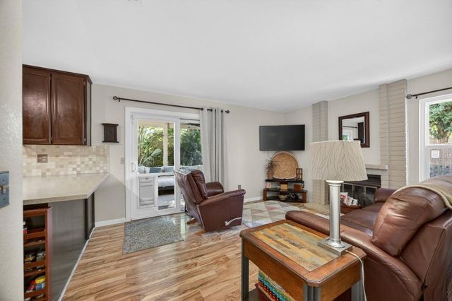 7597 Deltawind Dr, Sacramento, CA 95831