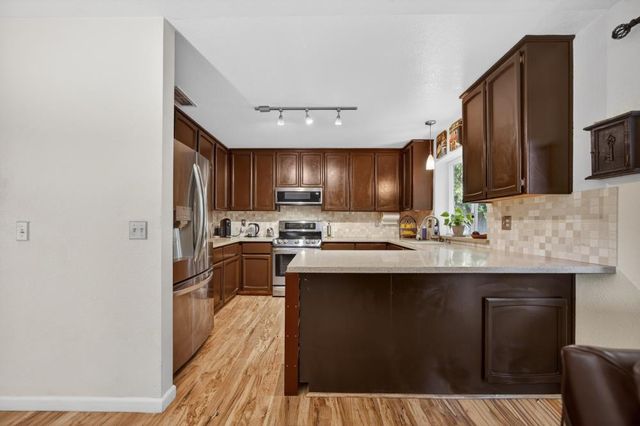 7597 Deltawind Dr, Sacramento, CA 95831