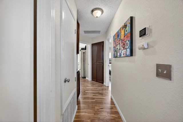 7597 Deltawind Dr, Sacramento, CA 95831