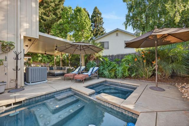 7597 Deltawind Dr, Sacramento, CA 95831