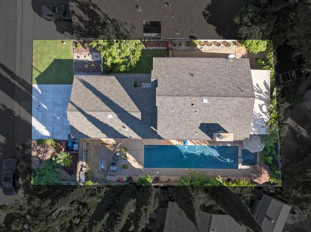 7597 Deltawind Dr, Sacramento, CA 95831