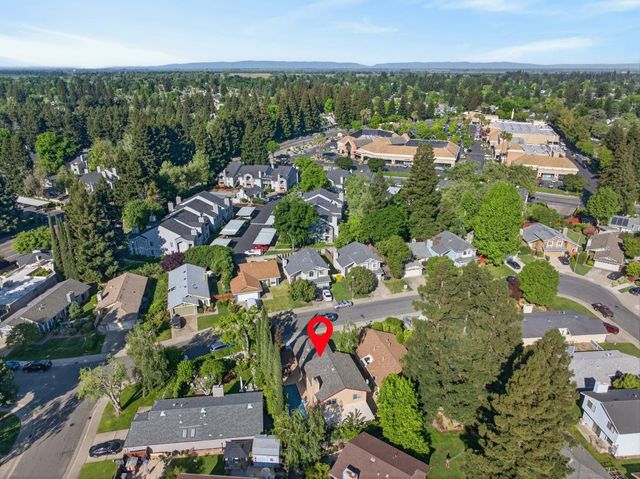 7597 Deltawind Dr, Sacramento, CA 95831