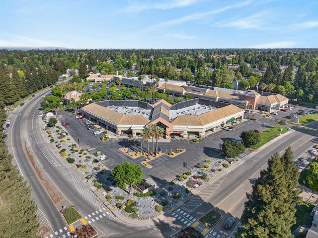 7597 Deltawind Dr, Sacramento, CA 95831