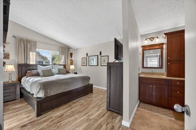 7597 Deltawind Dr, Sacramento, CA 95831