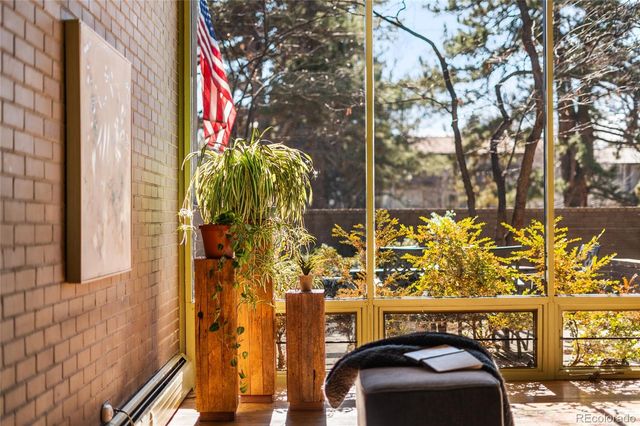 2735 E 7th Avenue Parkway, Denver, CO 80206