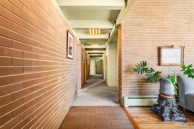 2735 E 7th Avenue Parkway, Denver, CO 80206