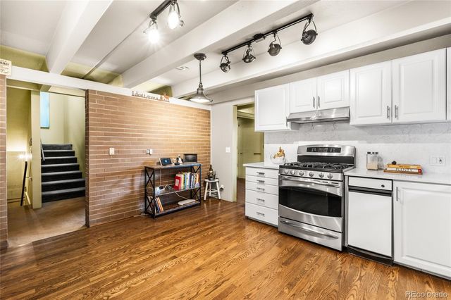 2735 E 7th Avenue Parkway, Denver, CO 80206