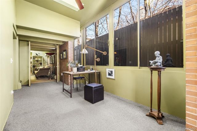 2735 E 7th Avenue Parkway, Denver, CO 80206