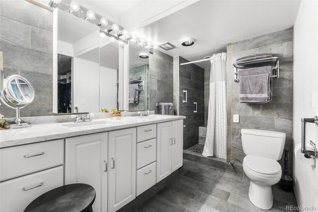 2735 E 7th Avenue Parkway, Denver, CO 80206