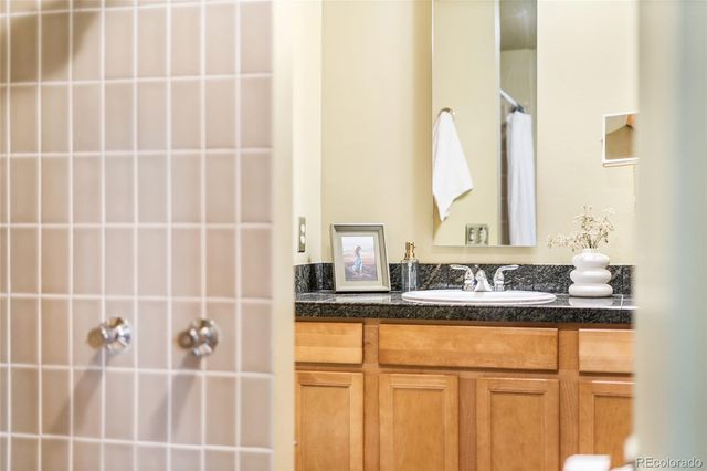 2735 E 7th Avenue Parkway, Denver, CO 80206